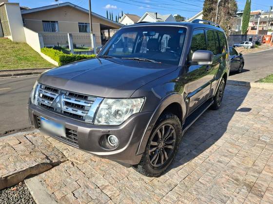 MITSUBISHI PAJERO FULL 3.2 HPE 4X4 16V TURBO INTERCOOLER DIESEL 4P AUTOMÁTICO